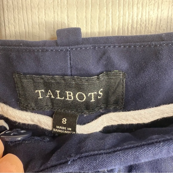 Talbots Navy Blue Flat Front Shorts with Tailored Design Size 8 GUC - Picture 3 of 4